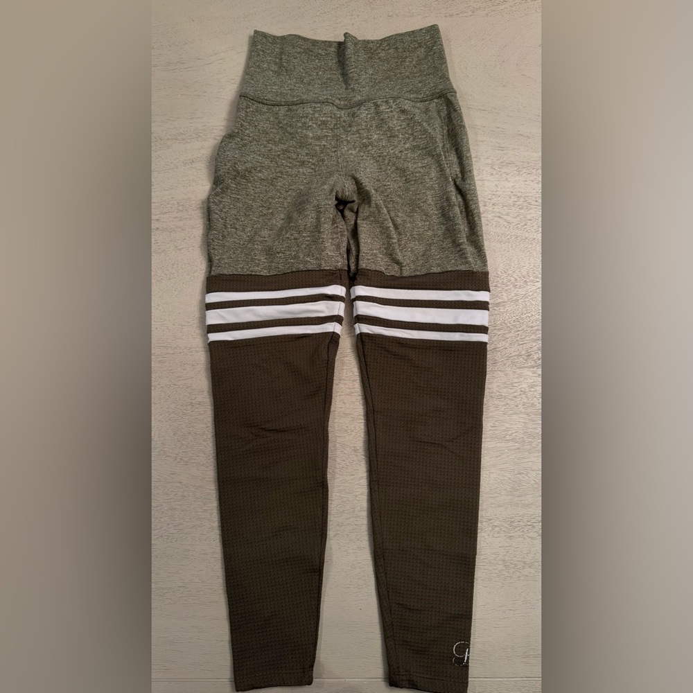 Bombshell Sportswear Leggings
